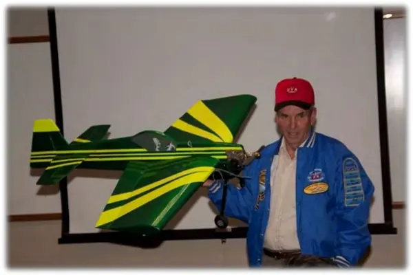 Elwyn Peck – profile Extra