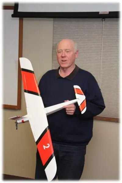 Milt Sanders with his as-yet unnamed pusher/canard design. Milt’s advice: be