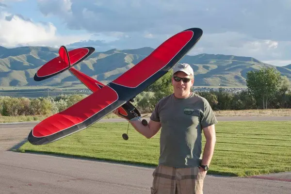 Bob Smith with an "electric old-timer" Playboy Senior.