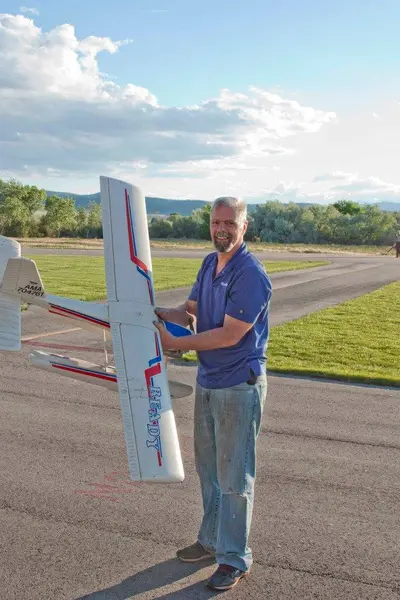 Wendell Henrie and an all plastic float plane of unknown heritage - sometimes you just get what you get off of KSL.com!