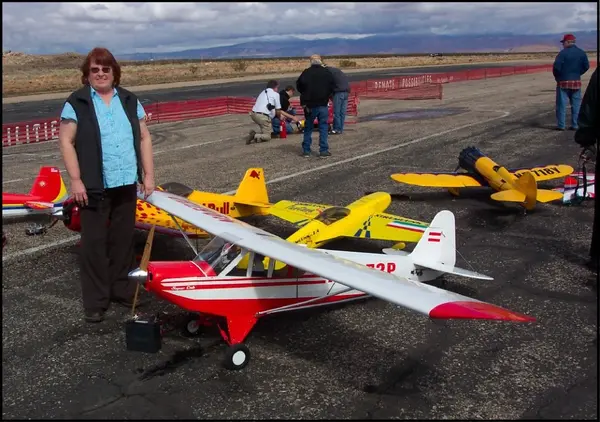Carolyn with Paul Bradshaw s Super Cub