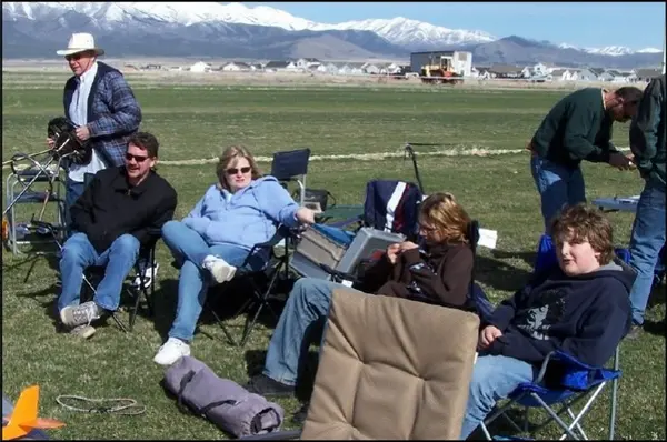 April 8th Race, Pit Action? Looks pretty laid back to this observer!