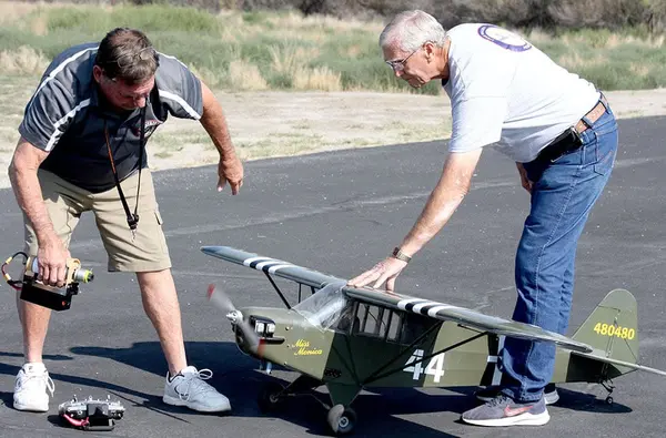 L-4 Ralph with Reed helping