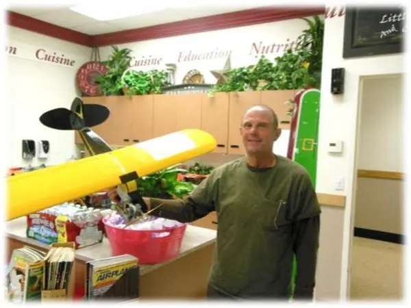 Art Steuck – “Skinny Scale” Piper Tri-Pacer