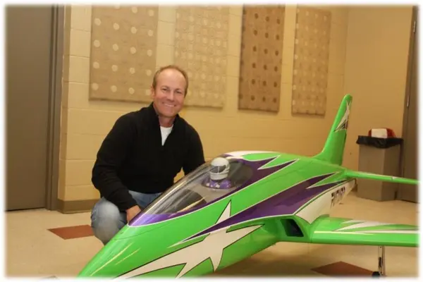 Darin Pierce – Futura turbine-powered jet model